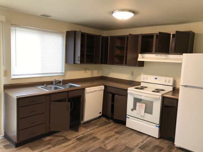 Building Photo - 7616 Mount Hood