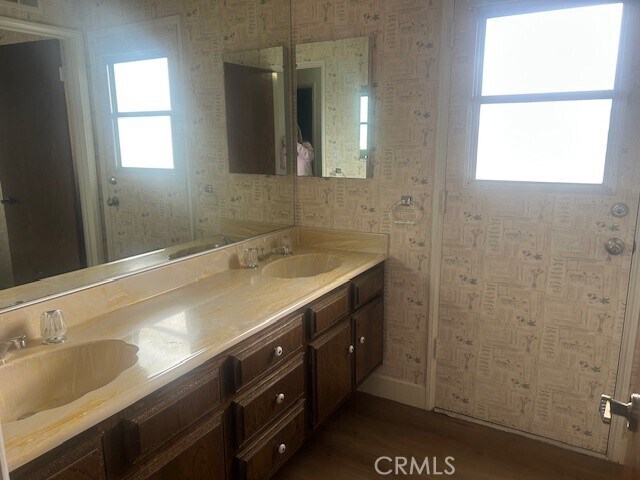 Building Photo - 14676 Deervale Pl