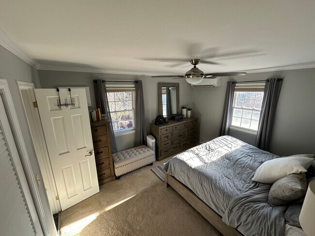 Master Bedroom - 7 Yandow Dr