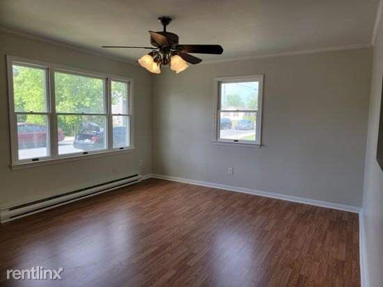 Building Photo - 3 br, 1 bath House - 103 W Milby St