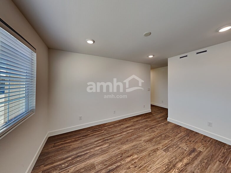 Building Photo - 9133 S Conquistador St