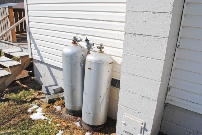 Building Photo - 1231 Centennial Dr