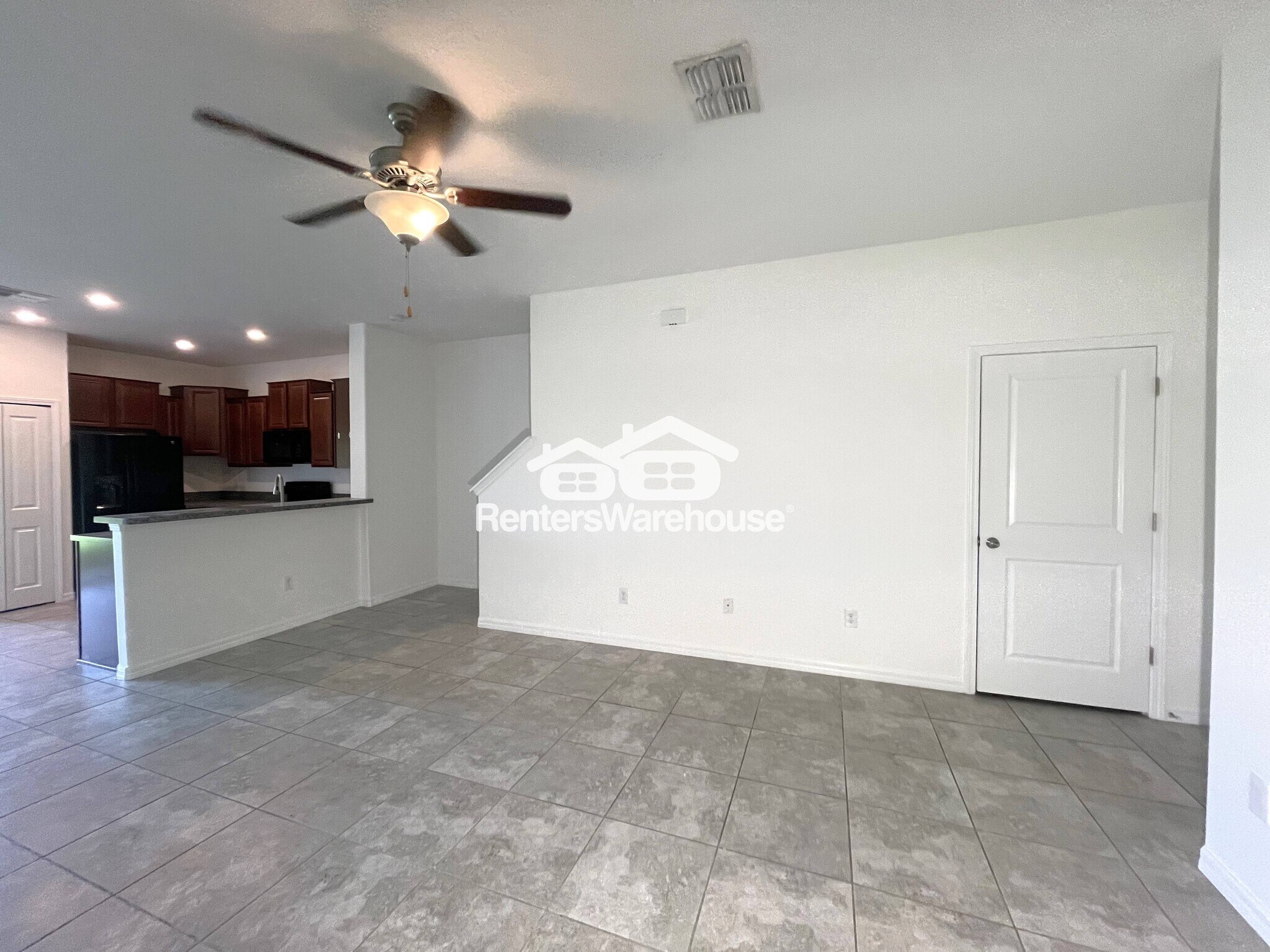 Building Photo - 12942 Utopia Gdns Wy