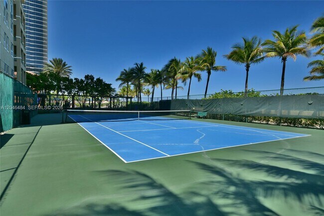 Building Photo - 2080 S Ocean Dr