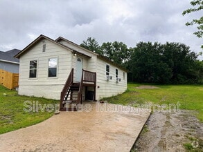 Building Photo - 506 W Parnell St