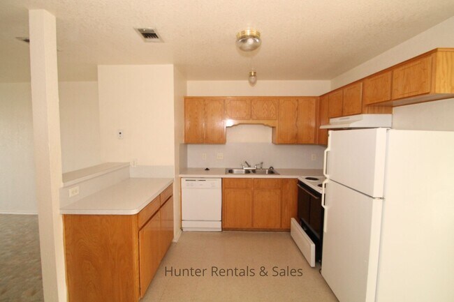 Building Photo - Perfect Two-Bedroom!