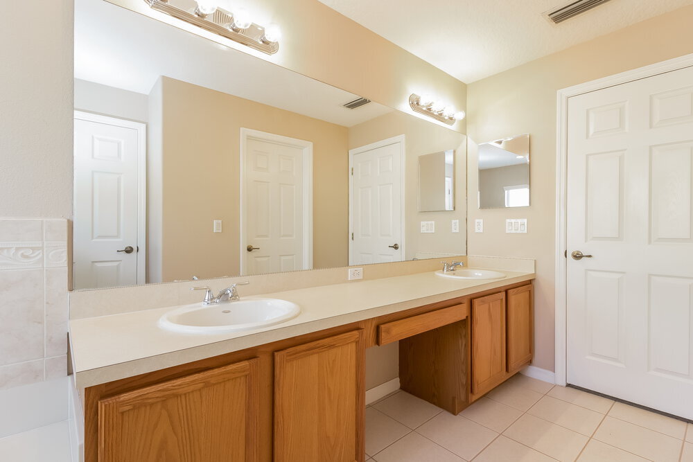 Building Photo - 13013 Baybrook Ln