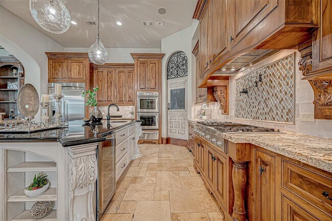 Building Photo - 3 Congressional Cir