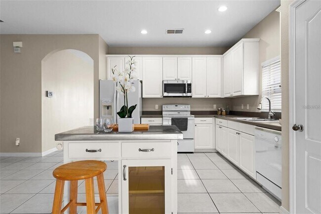 Building Photo - 2244 Brandywine Falls Way