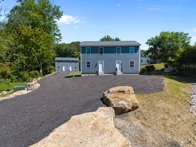Primary Photo - 154 Grove Ave