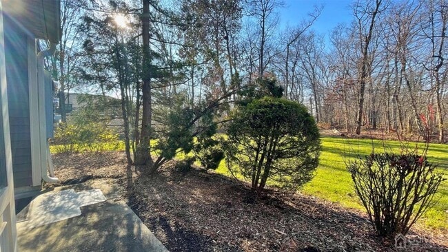 Building Photo - 6 Ayres Ct