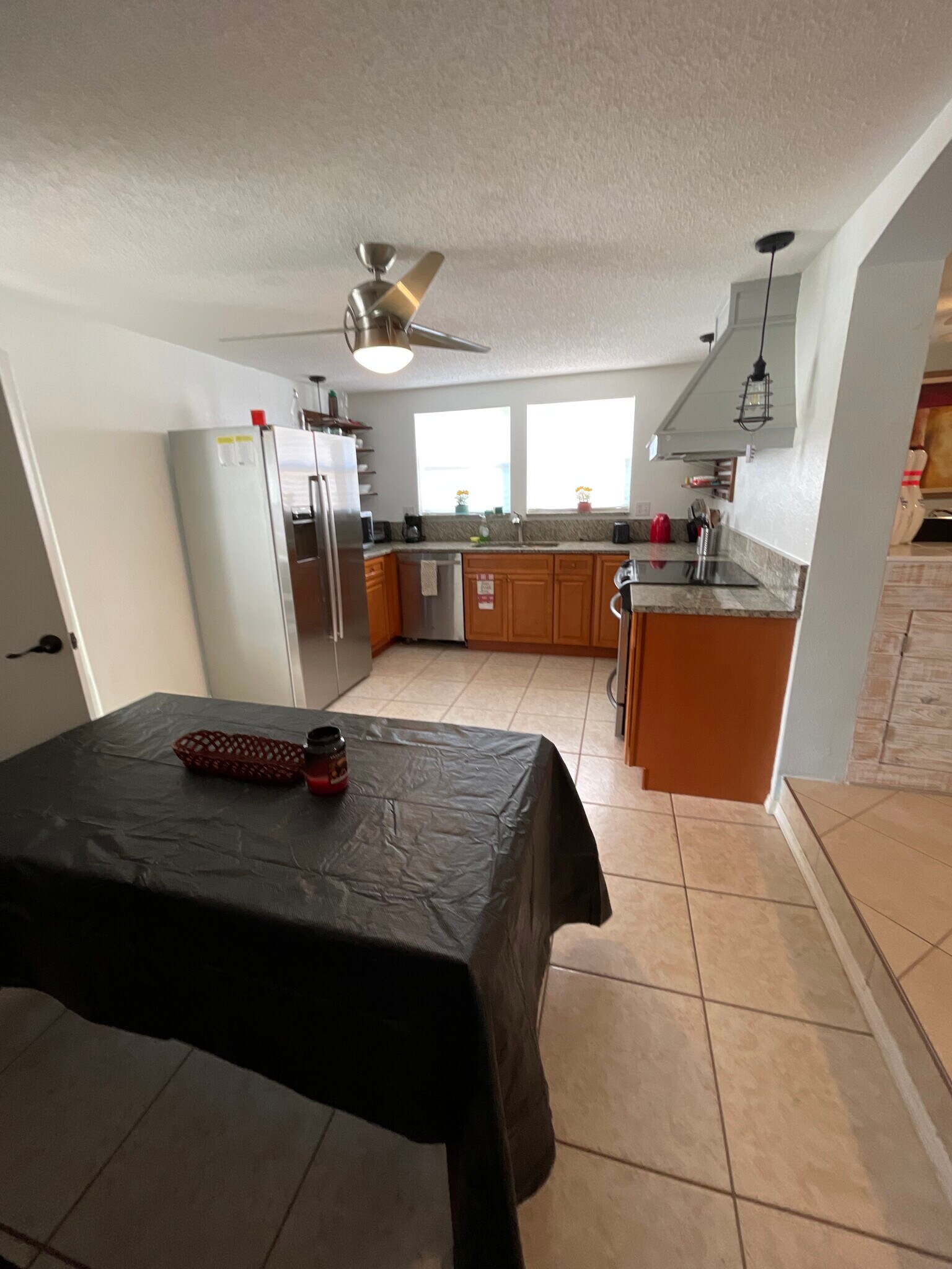 Building Photo - 2440 Manasota Beach Rd