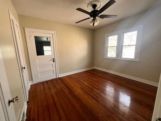 Building Photo - Spacious 4 Bedroom, 2 Bath Home with 3-Car Garage – Near WSU – Available Now!