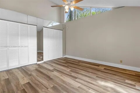 Building Photo - 8912 Thumbwood Cir