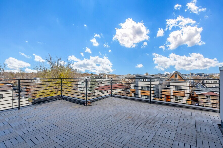 Building Photo - 3633 Pecos St