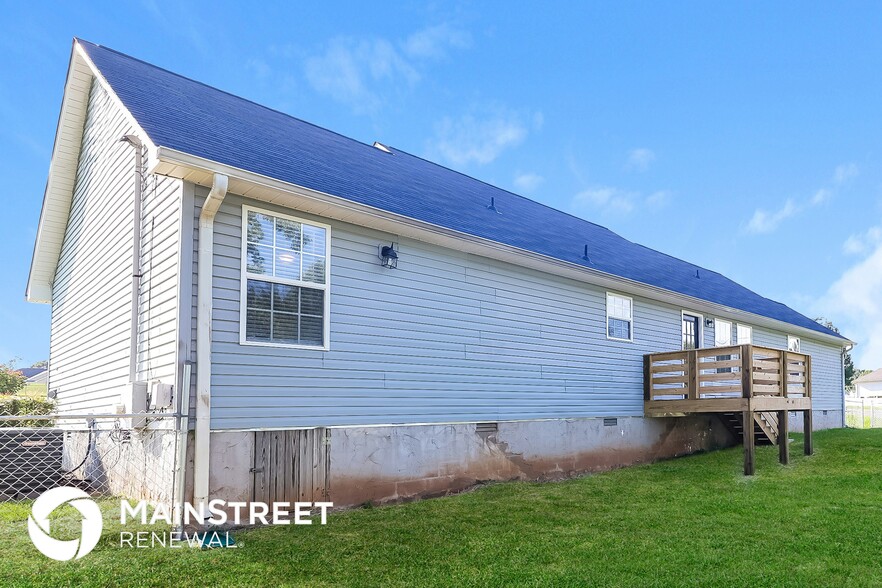 Building Photo - 265 Quail Hollow Rd