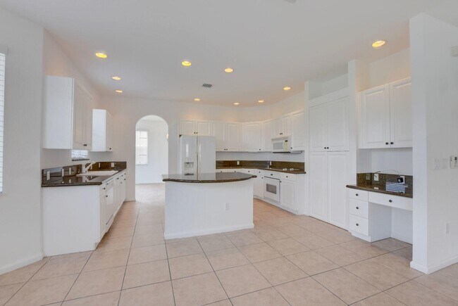 Building Photo - 7553 Greenville Cir
