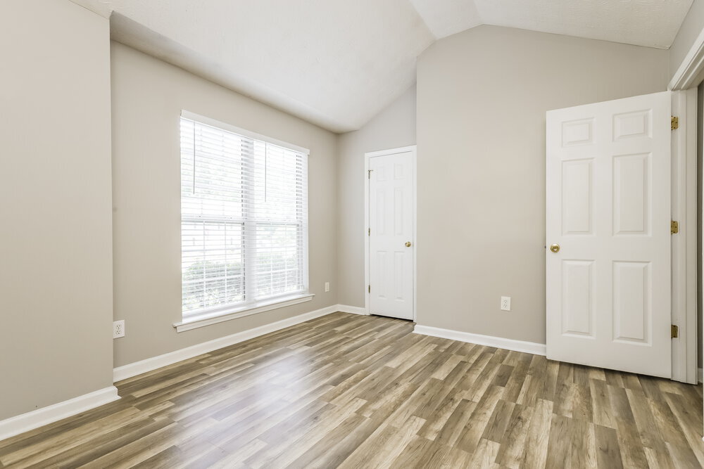 Building Photo - 130 Stoney Brook Way