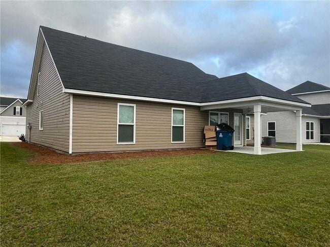 Building Photo - 283 Chestnut Dr