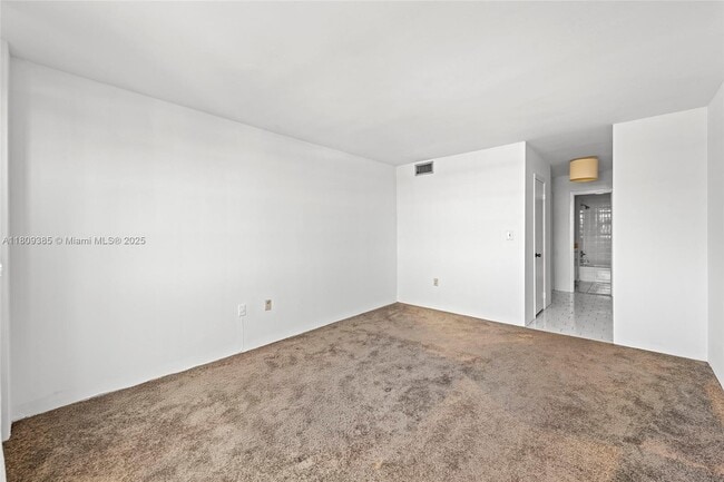 Building Photo - 2780 NE 183rd St