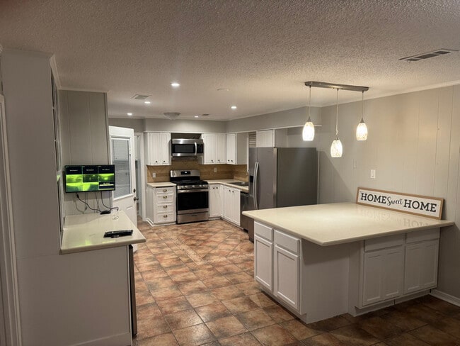 Building Photo - 238 Garrett St