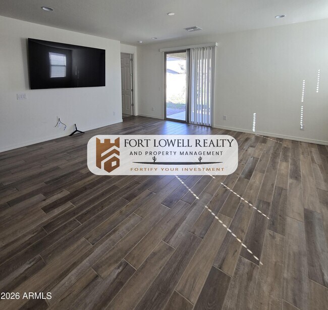 Building Photo - 2117 N 209th Ln