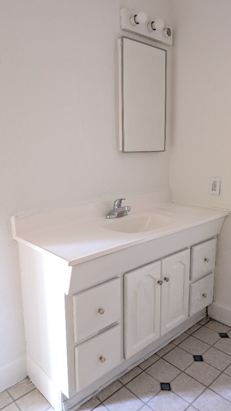 Building Photo - 32350 Rancho Vista Dr