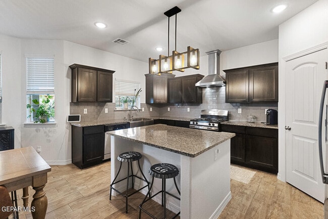 Building Photo - 4532 McBee Ct