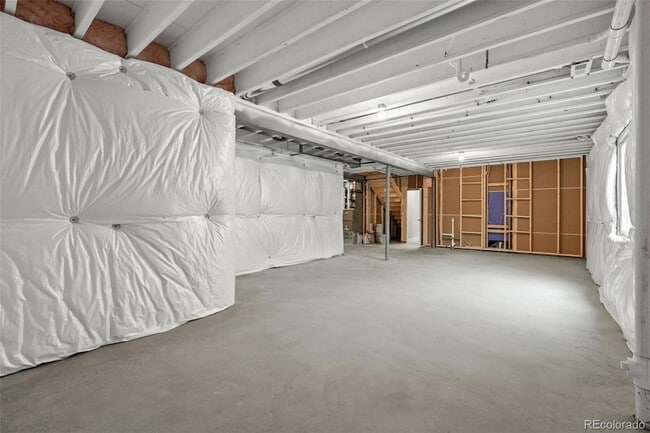 Building Photo - 16353 Cattle Crk Ct