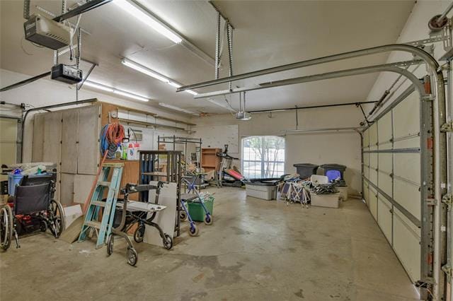 Building Photo - 4900 Rio Vista Dr