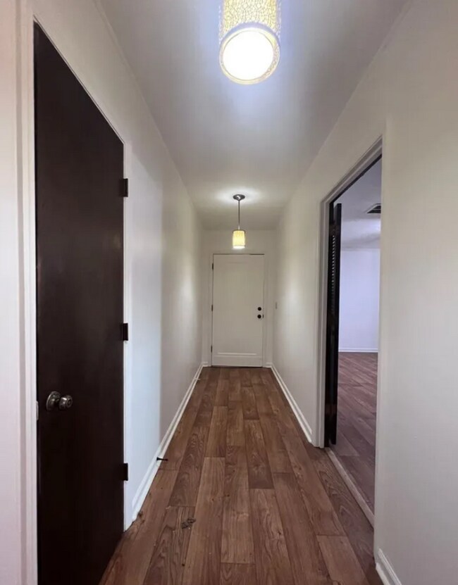 Building Photo - 4 Bedroom, 2 Bath Opelika Rental