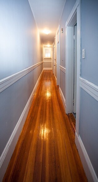 Building Photo - 203 Harvard St