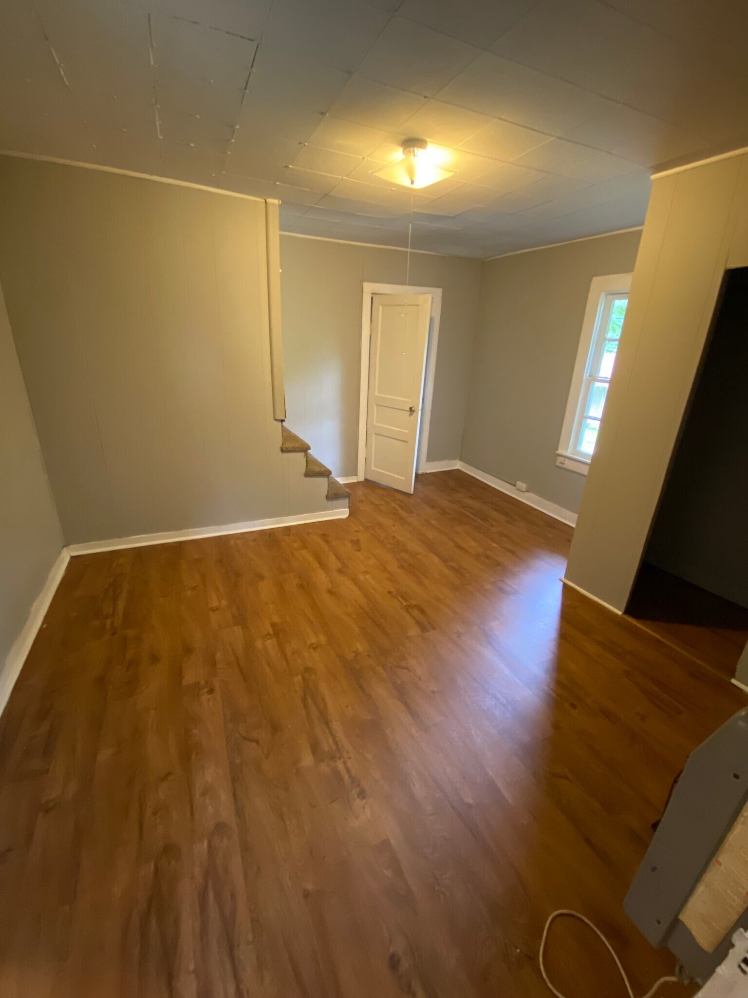 Building Photo - 126 Lakeview Dr