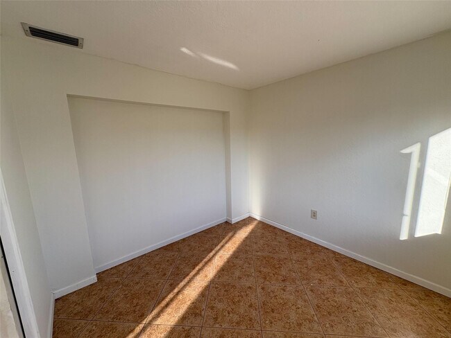 Building Photo - 9310 NW 26th St