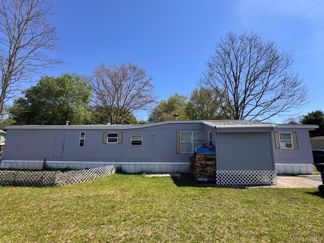 Building Photo - 23 Daisy Dr