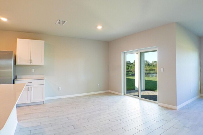 Building Photo - New Construction 4 beds 2 baths with lake view in Fort Myers