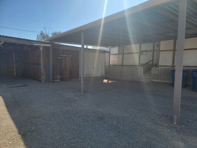 Building Photo - 2 Bedroom Mobile Located In Bullhead City
