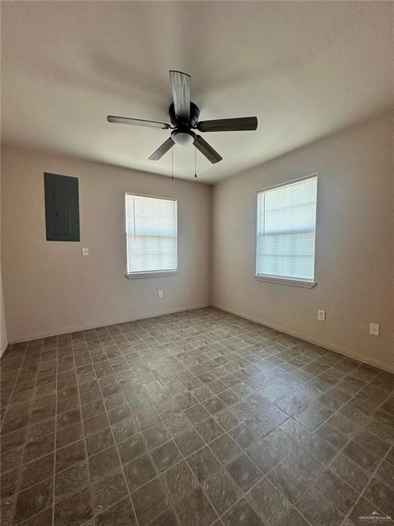 Building Photo - 1225 E Cano St
