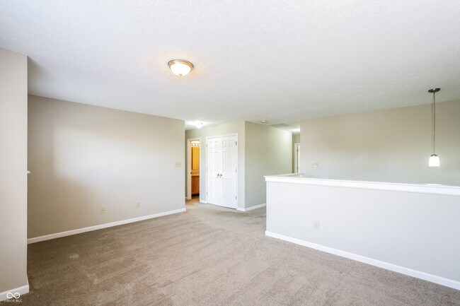 Building Photo - 11705 Rossmore Dr