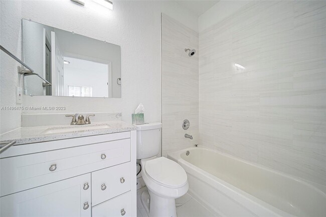 Building Photo - 10740 NW 83rd St