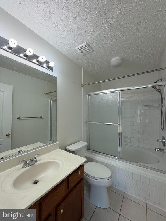 Building Photo - 3335 Hollow Ct
