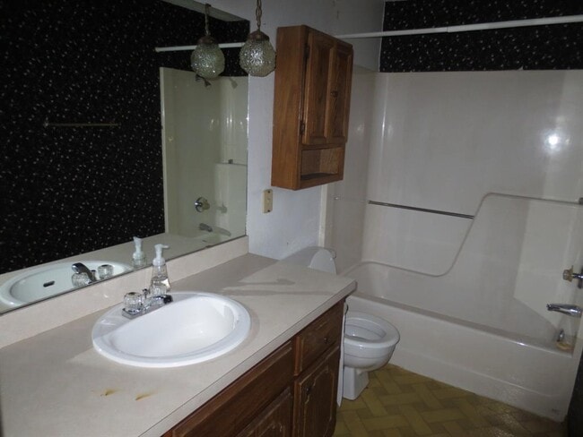 Building Photo - 8421 Bigwood Dr