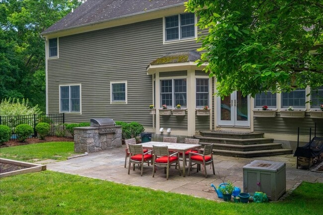 Building Photo - Private Pool, Fireplace & Endless Charm — Cross River, NY