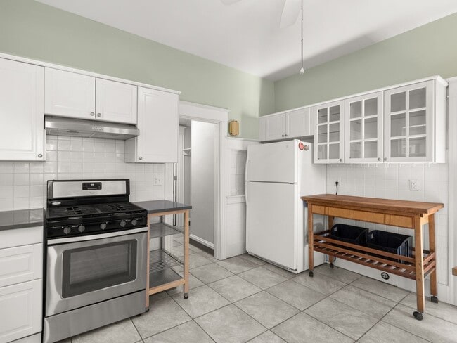 Building Photo - 5 bedroom, 2 bath in North Portland - Bois...