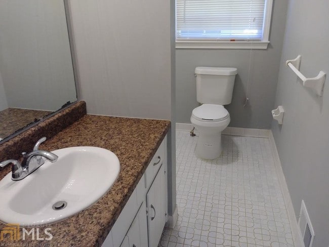 Building Photo - 1615 Cherry Hill Ct SW