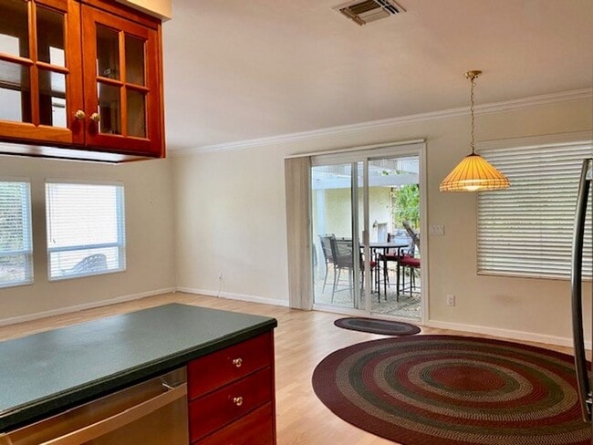 Building Photo - Spacious 2 Bedroom Home with Office, Quiet and Peaceful Alta Sierra Location