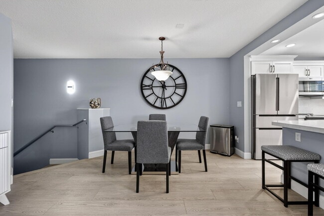 Building Photo - 805 Mainsail Cir