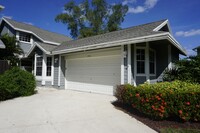 Building Photo - 3Bed/ 2.5Bath/ 2 car garage LAKEFRONT Home...