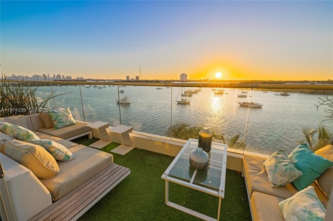 Building Photo - 7934 West Dr