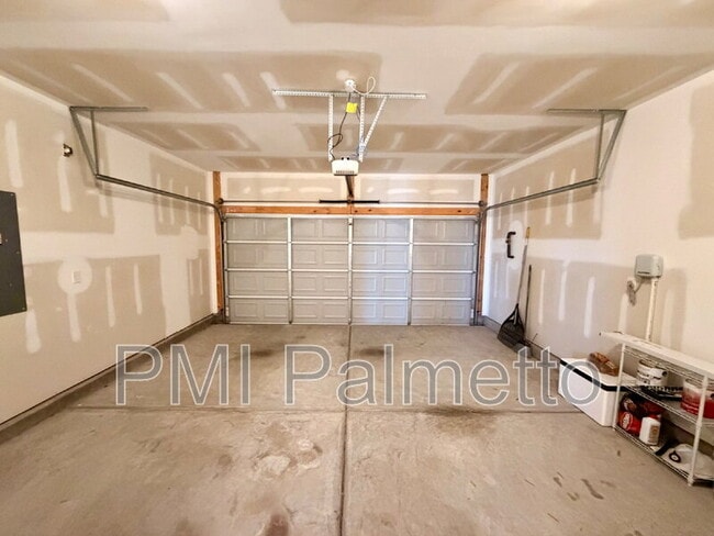 Building Photo - 456 Durwin Wy